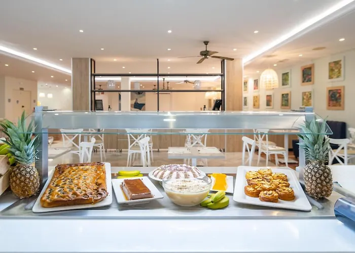 Club By Dorobe Nerja