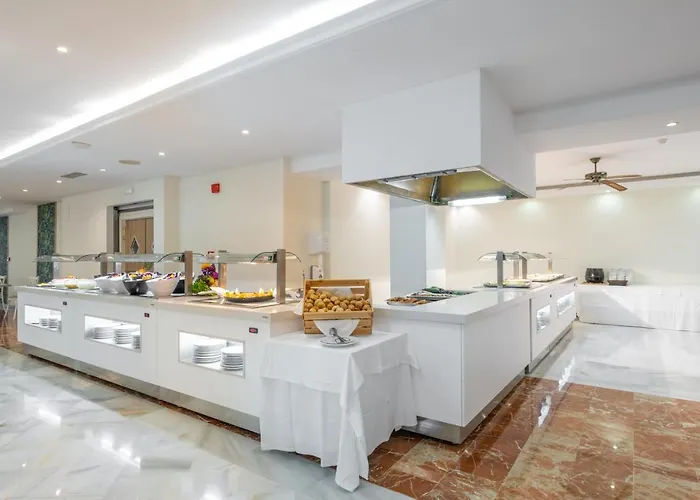 Club By Dorobe Hotel Nerja