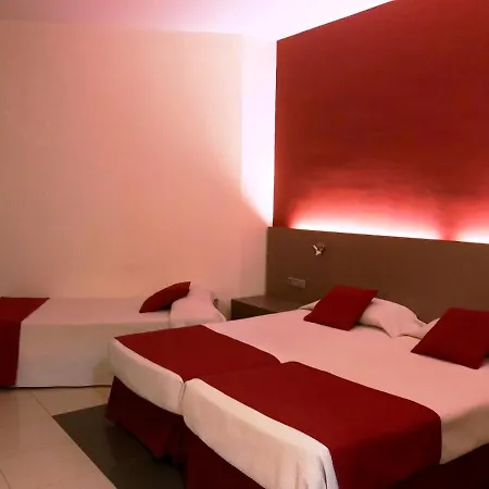 Club By Dorobe Otel Nerja