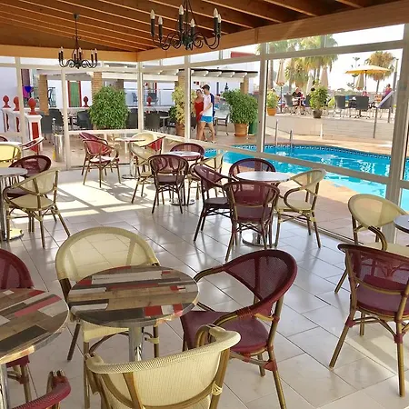 Otel Club By Dorobe 3*