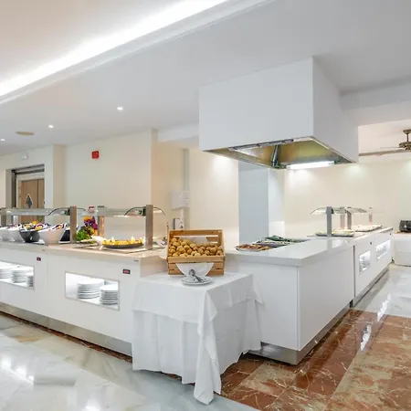 Club By Dorobe Otel Nerja
