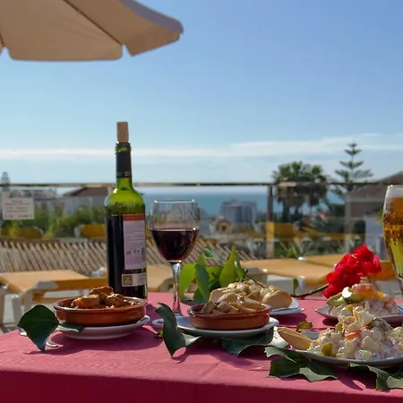 Club By Dorobe Otel Nerja