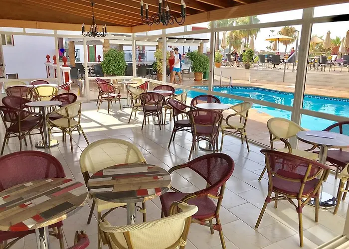 Отель Club By Dorobe 3*