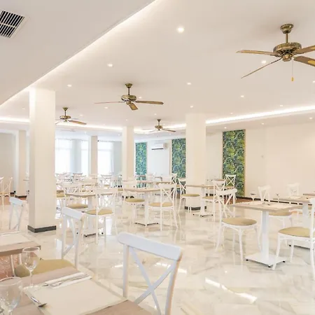 Club By Dorobe Hotel Nerja