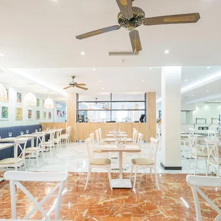 Club By Dorobe Hotel Nerja