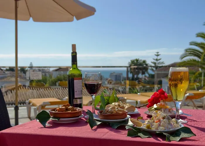 Club By Dorobe Otel Nerja