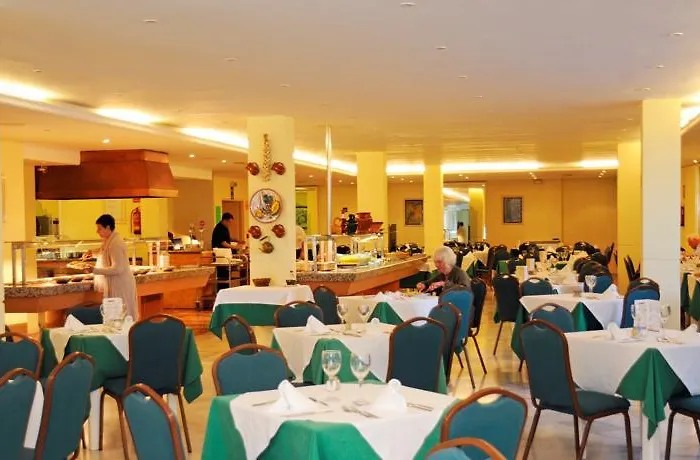 Club By Dorobe Otel Nerja